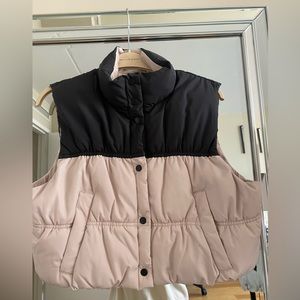 H&M Cropped Color Block Vest